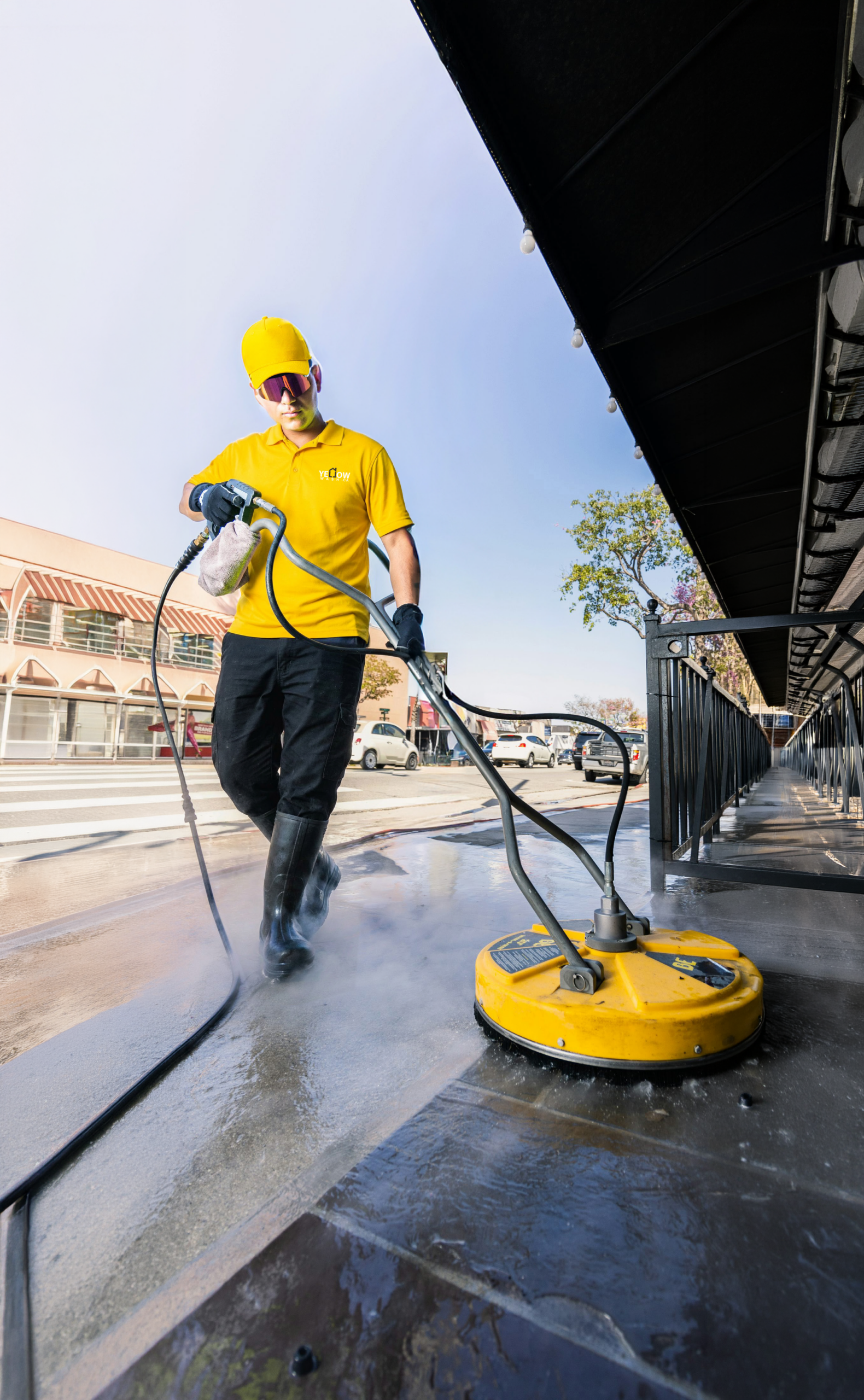 Yellow Wash commercial exterior cleaning