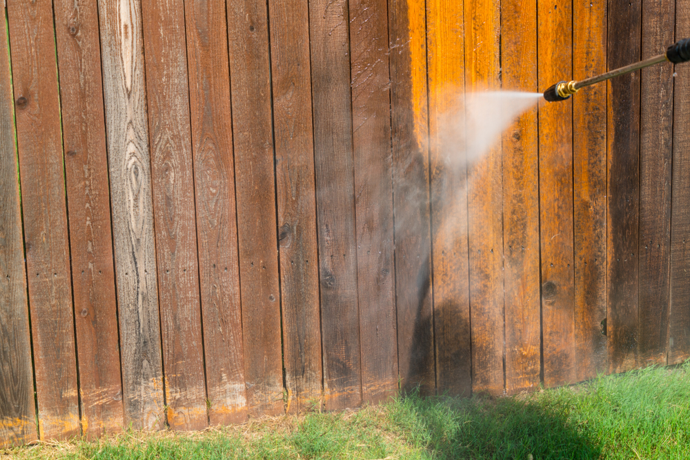 Fence cleaning in Halifax HRM