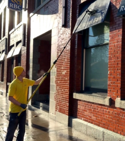 YELLOW WASH WINDOW CLEANING